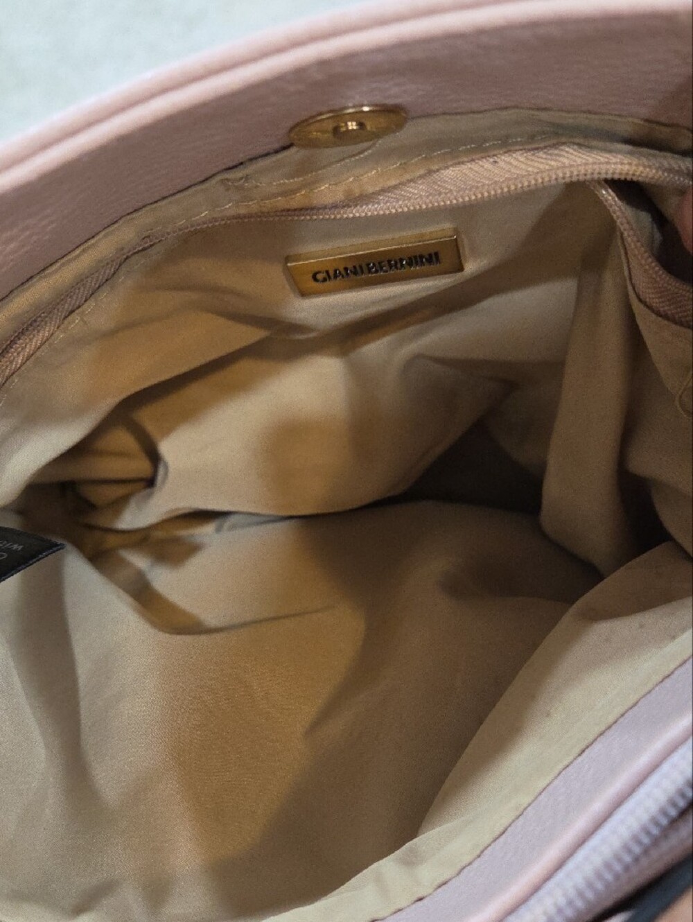 Giani Bernini Blush Pink Leather Shoulder Bag with Gold Charm - Picture 3 of 4